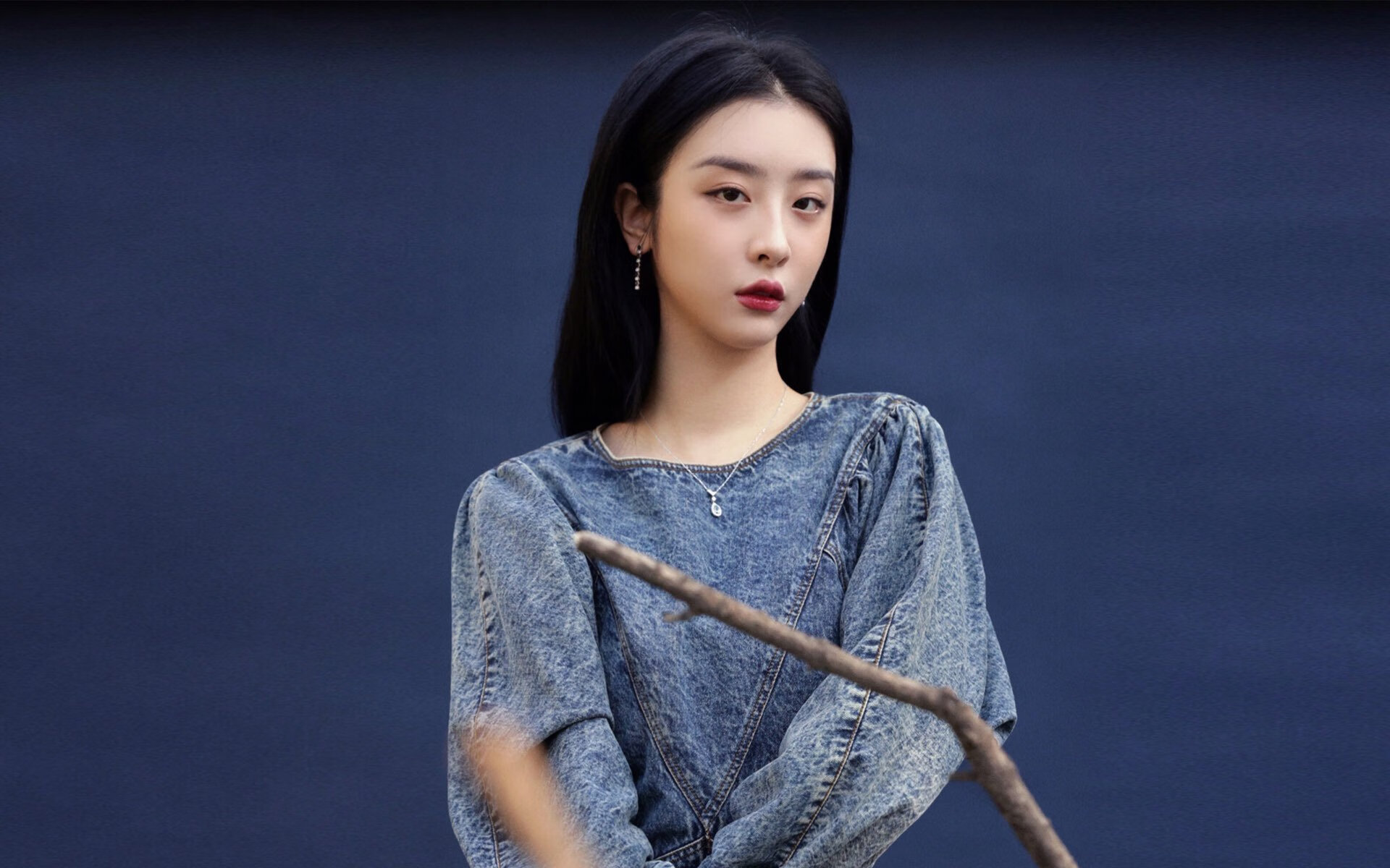 比利时马术队在2024年国际马术联合会障碍赛世界巡回赛中获得团体第五名，展现强大实力。