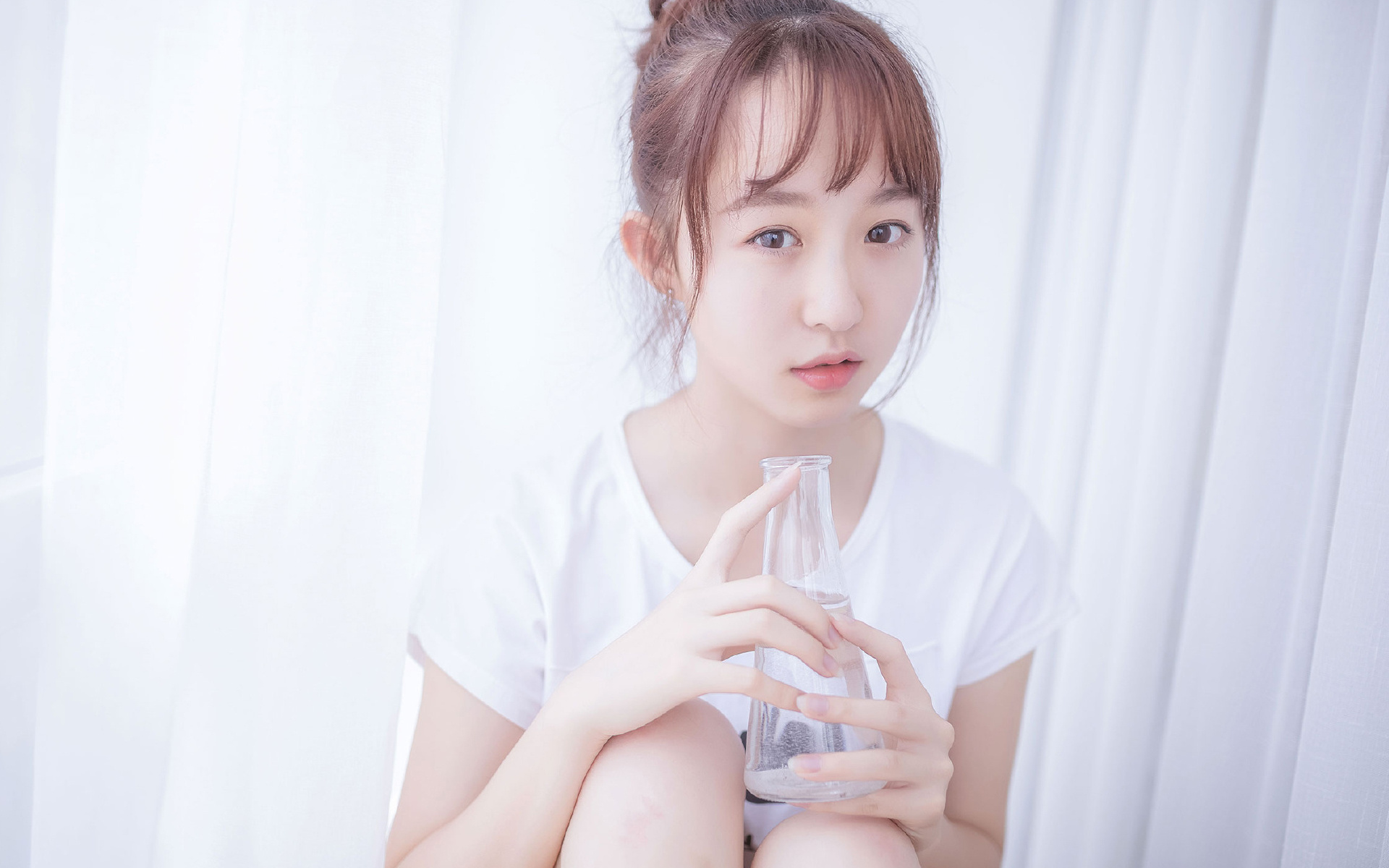 “擂台争锋,自由搏击赛事见证巅峰对决!”